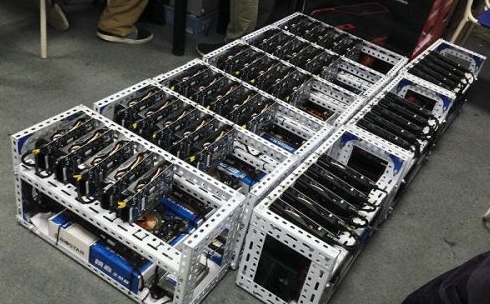 Various types of mining rigs